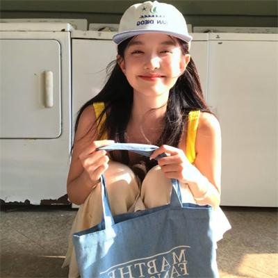 被渣爹赶出家门后，五个哥哥团宠我